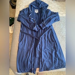 Men’s navy blue robe
